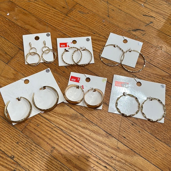 Forever 21 Jewelry - Forever 21 Womens Lot of 6 Pairs of Costume Jewelry Gold Hoop Style Earrings New